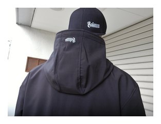 BL29-6701：BALANCE PRAING HANDS SOFT SHELL HOOD JACKET (耐風・耐水ソフトシェル)